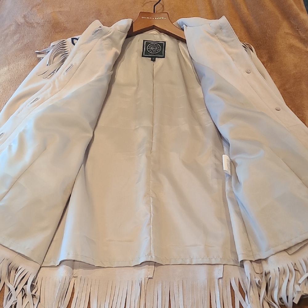 Double D Ranch Cream Leather Fringe Jacket with Blue Embroidery Western Style - Picture 12 of 13